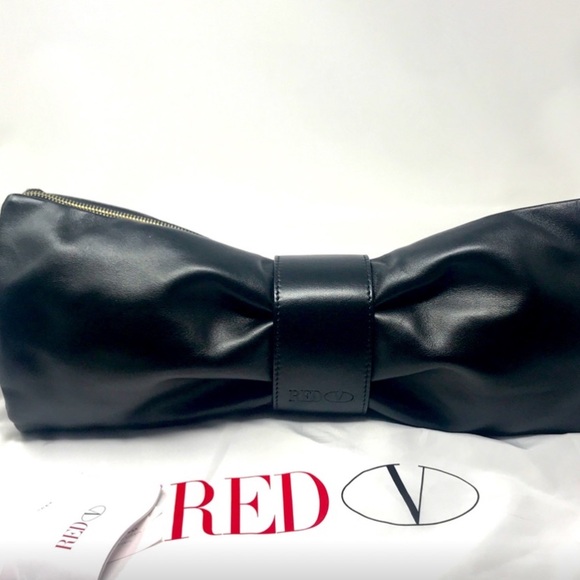 New Authentic RED Valentino Black XL Bow Clutch - Picture 1 of 7